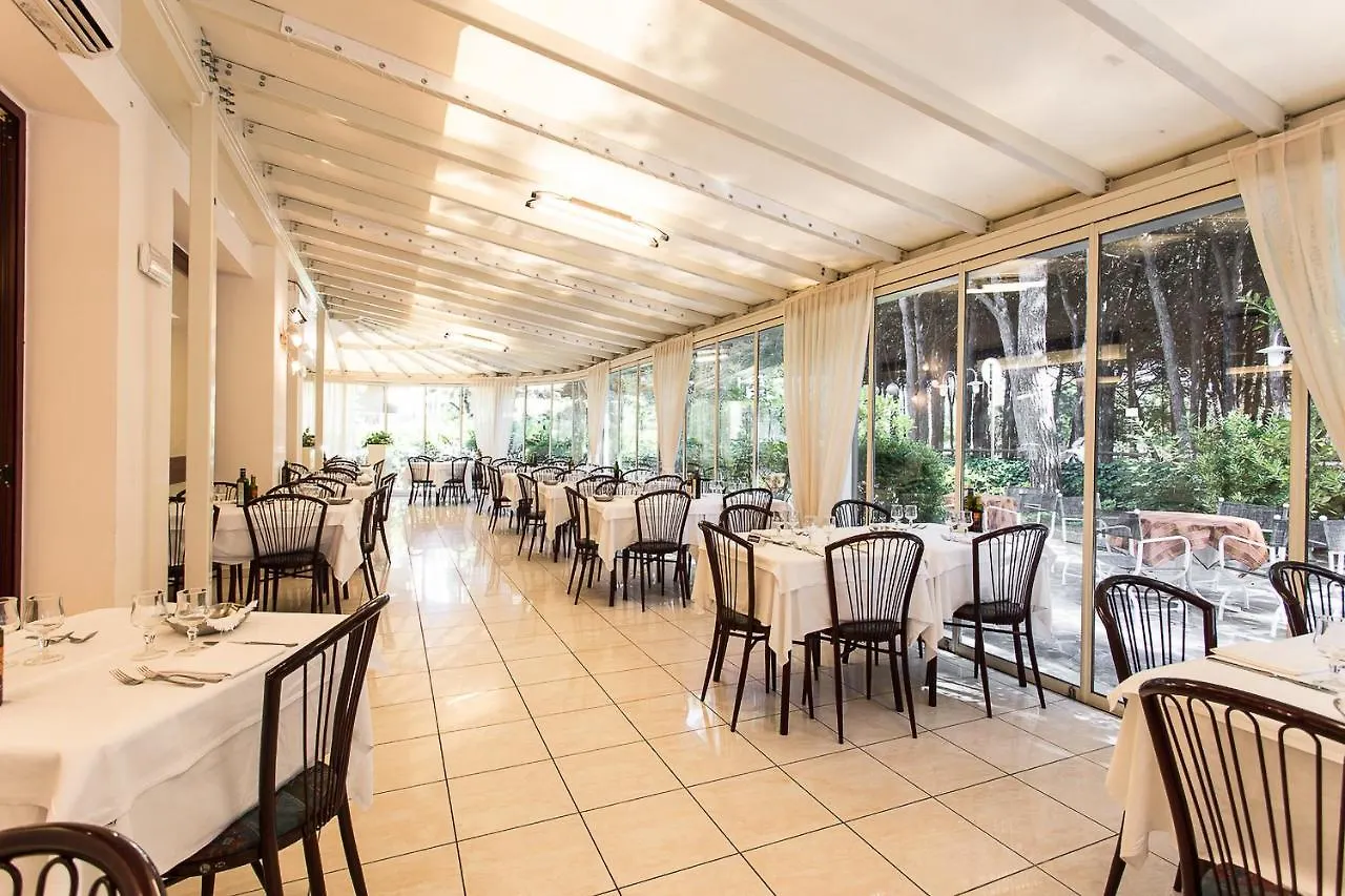 Hotel Roxy Cervia 3*,